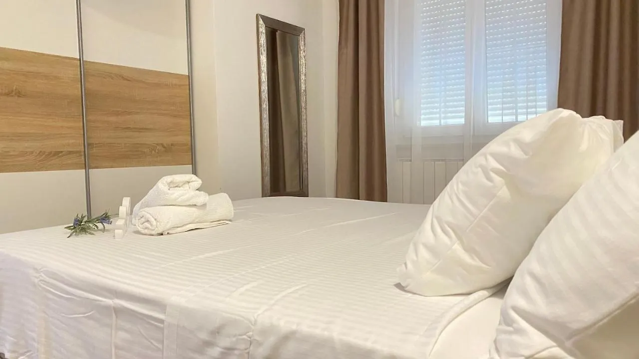 Apartment Komljenovic Póla Horvátország