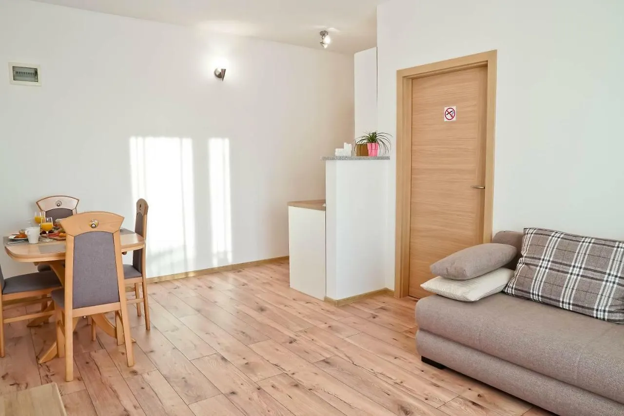 Apartment Komljenovic Póla