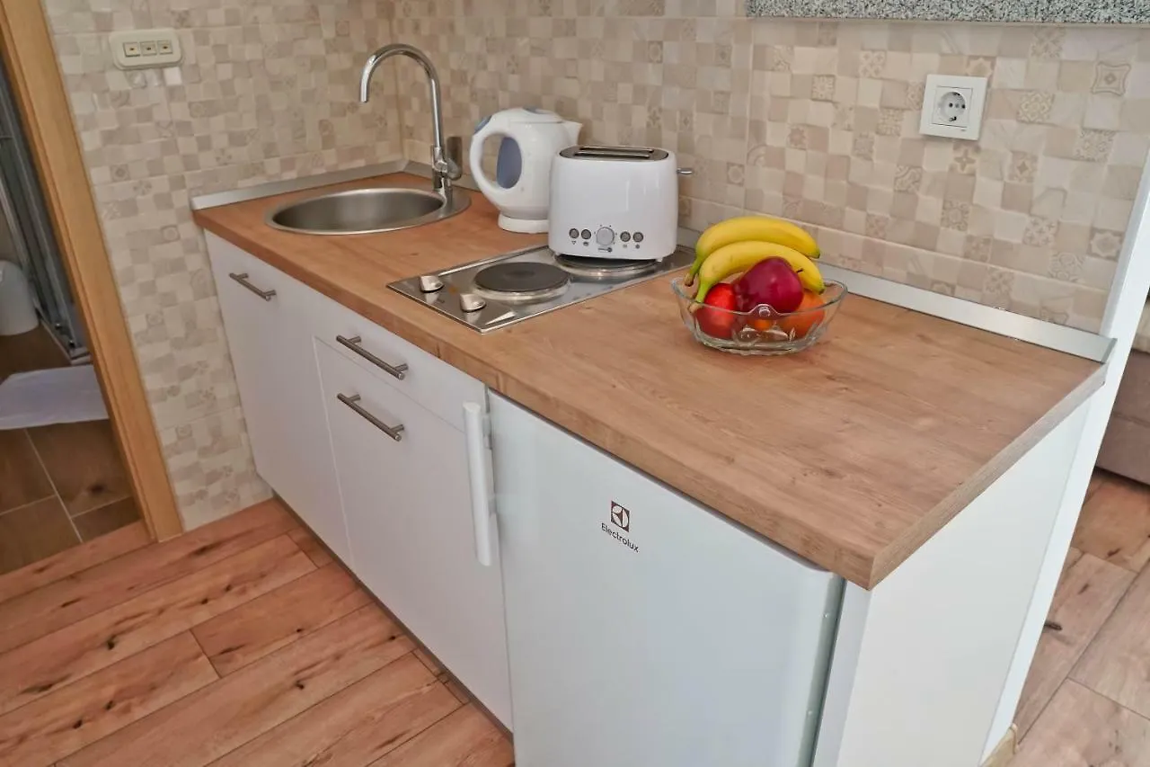 Apartment Komljenovic Pula 0*,  Croatia